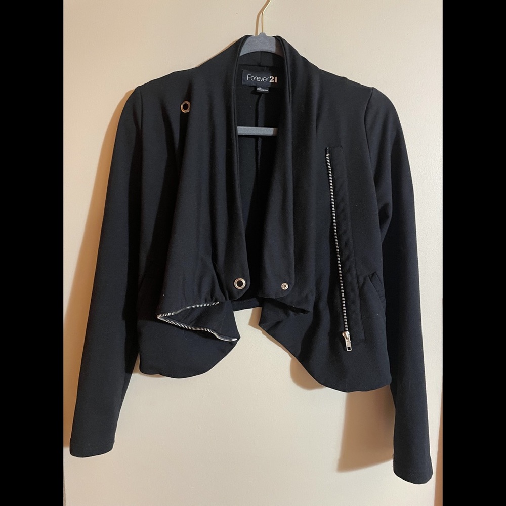 Forever 21 Black Cropped Zip Up Sweatshirt - Size Small